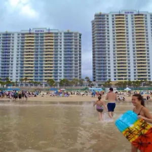 Holiday home Ocean Walk - Dramatic 3 Bedroom Ocean Front View, Daytona Beach